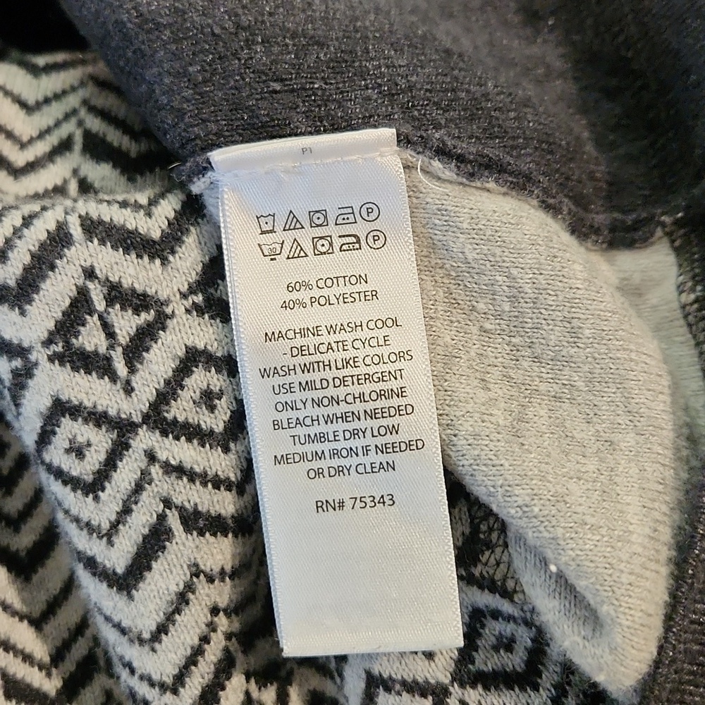 Aspen Aztec Geometric Pattern Hoodie - Picture 6 of 6
